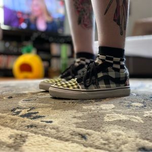 Plaid vans women’s size 7